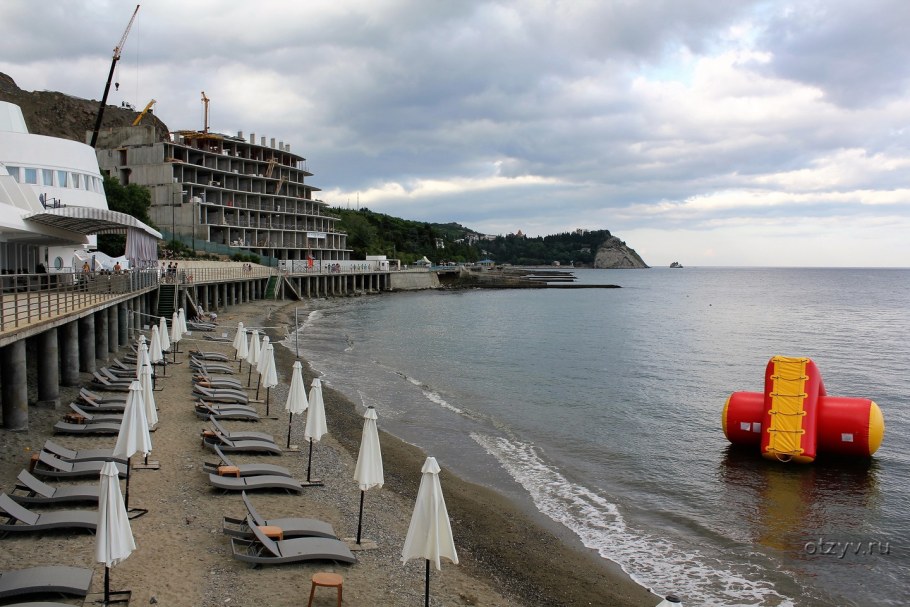 Набережная поселка Утес Алушта