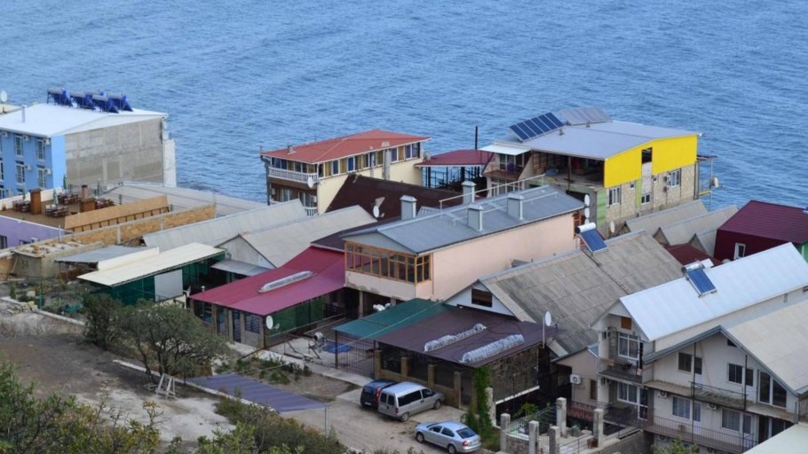 Эллинг Приморец Феодосия