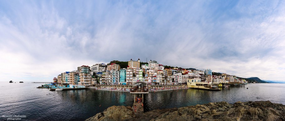 Поселок эллингов Утес Крым