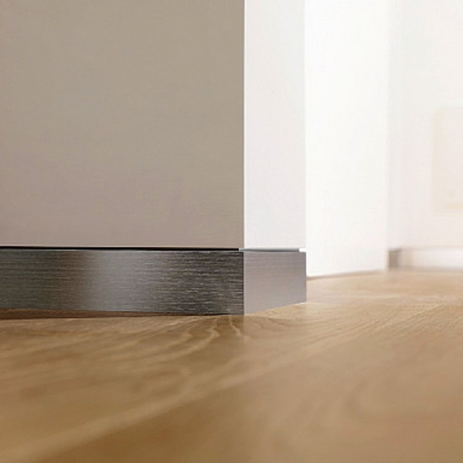 Парящая стена в интерьере