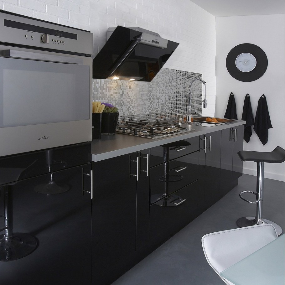 Черная кухня Леруа Мерлен