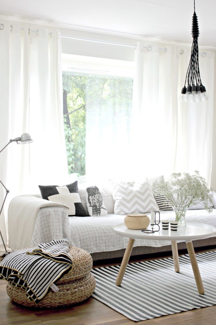 Шторы в спальню в скандинавском стиле