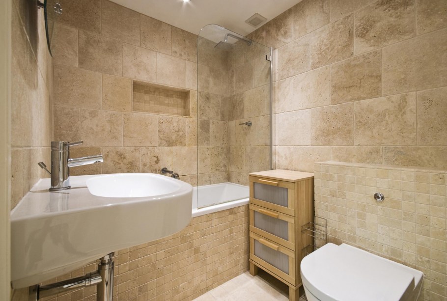 Отделка комнаты декоративным камнем