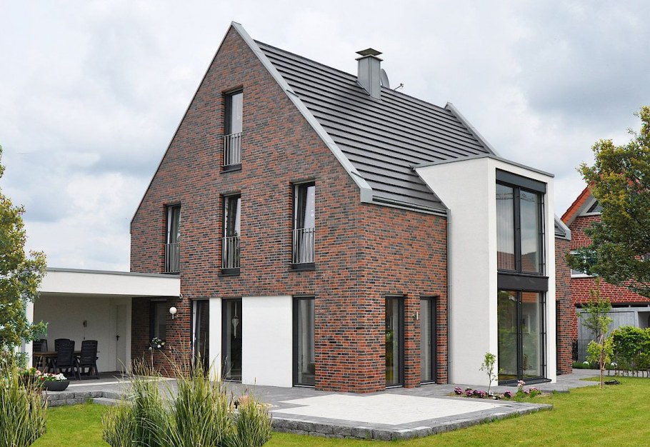 Браун Хаус дом кирпичный