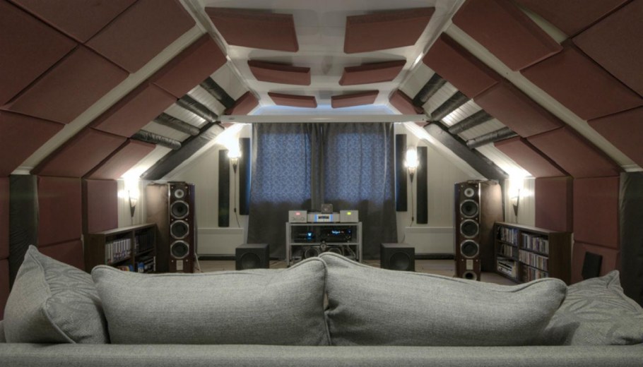 Кинотеатр на мансарде