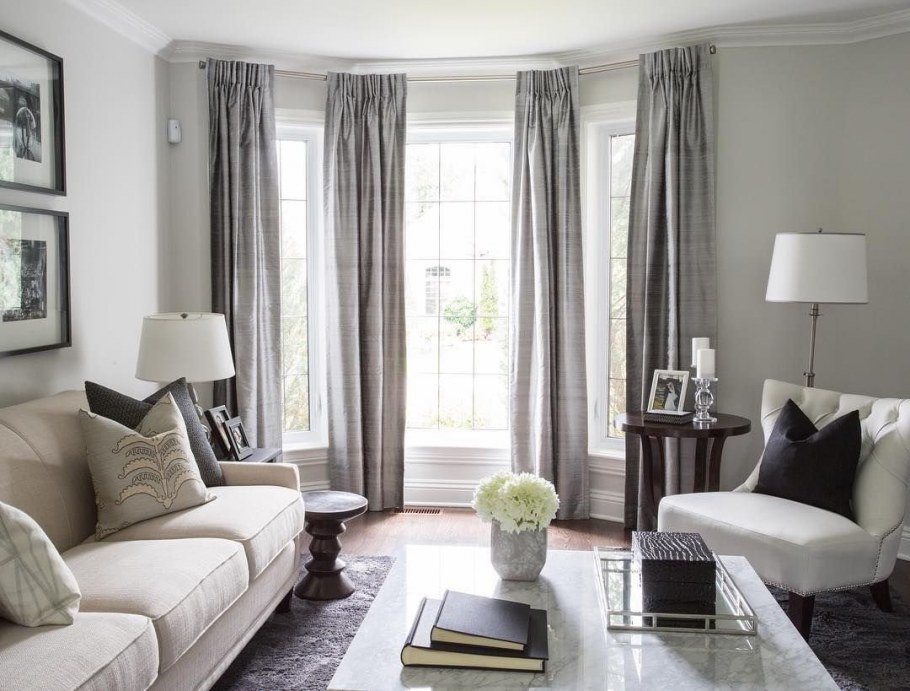 Гостиная с эркером в современном стиле