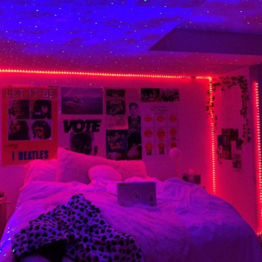 Неоновая комната