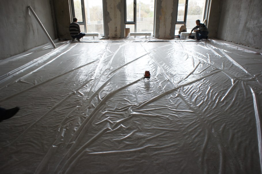 Бетонирование пола в подполе