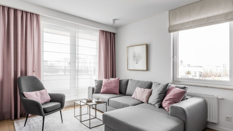 Серо голубой диван