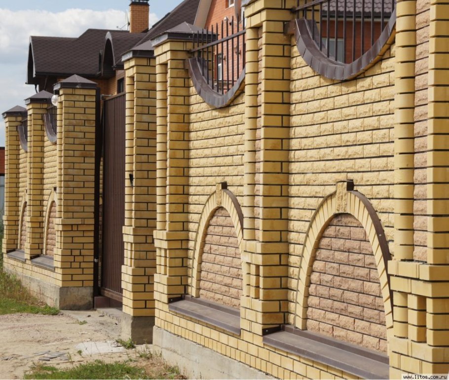 Необычные деревянные калитки