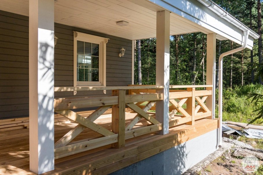 Деревянная терраса к дому
