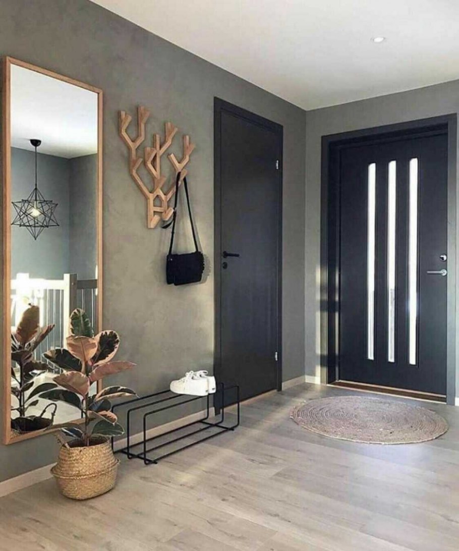 Прихожая в современном стиле с большим зеркалом