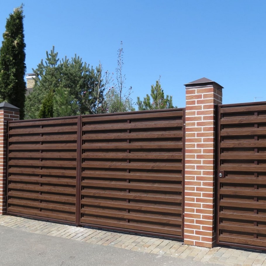 Современный деревянный забор