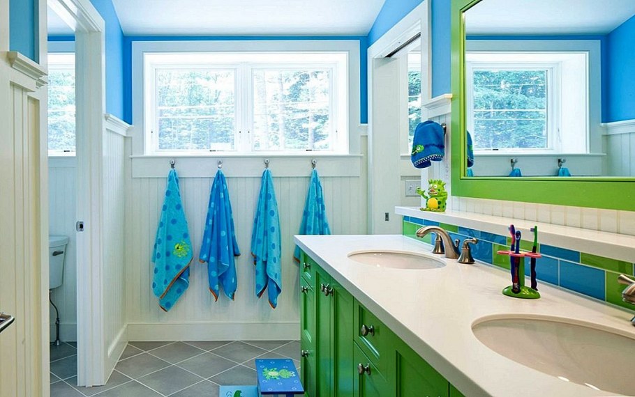 Плитка в ванную комнату голубая