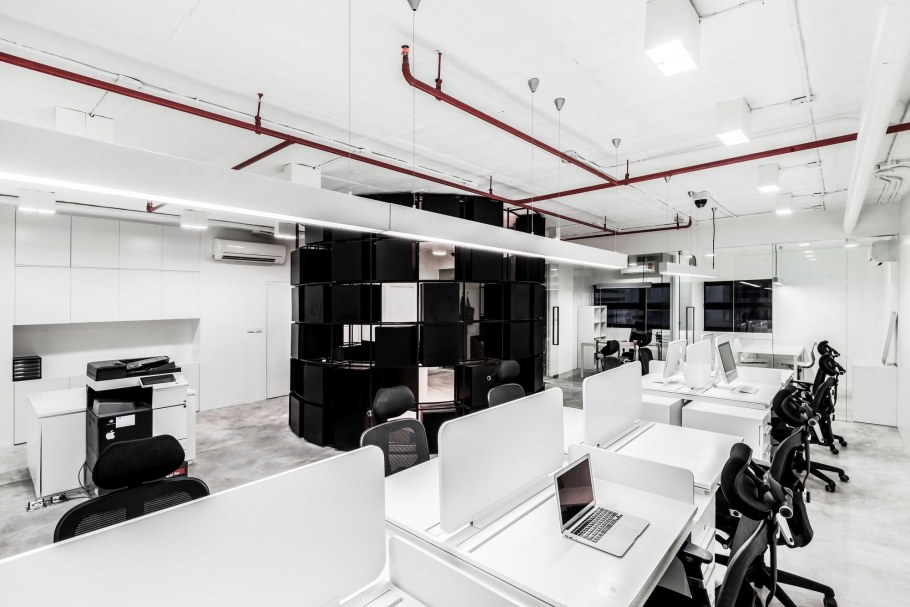 Темный интерьер Минимализм