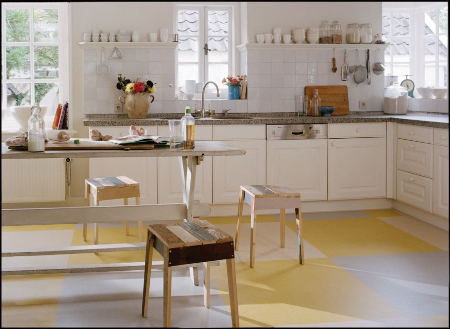 Линолеум в интерьере кухни