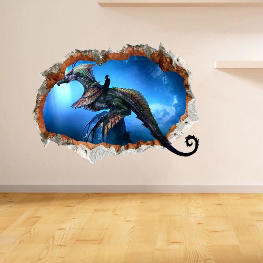 Идет вертикально по стене