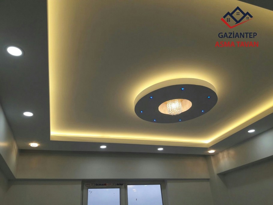 Потолок из гипсокартона с подсветкой 2020