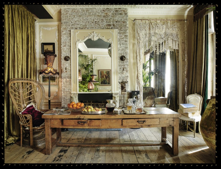 Гостиная в стиле в нтаж