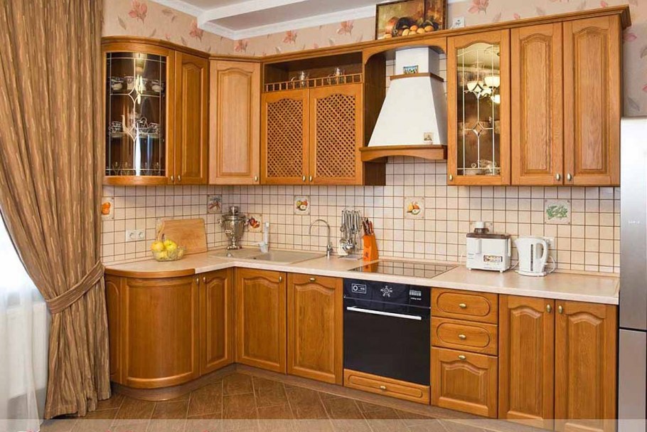 Кухня из массива дерева