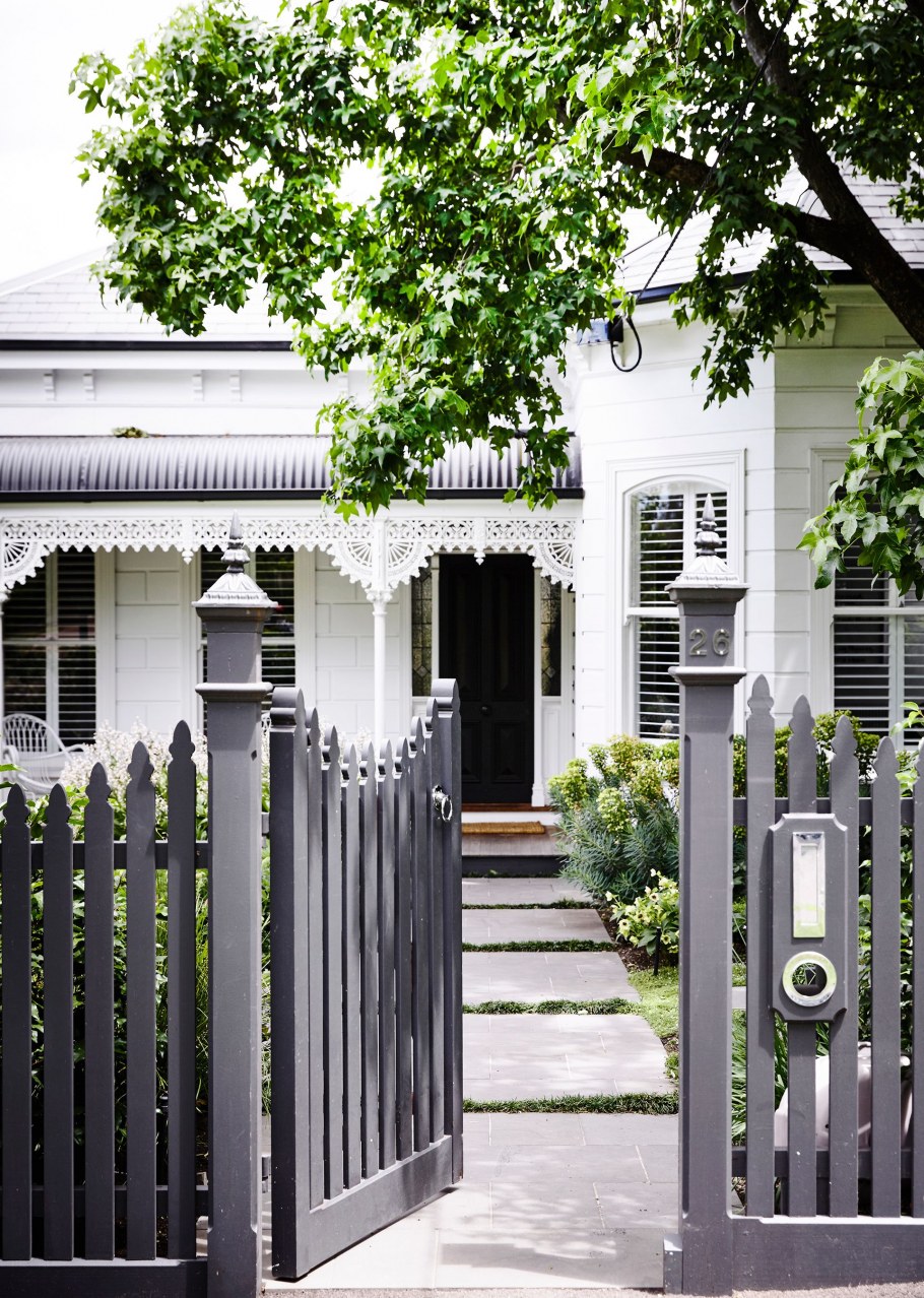 Современные заборы