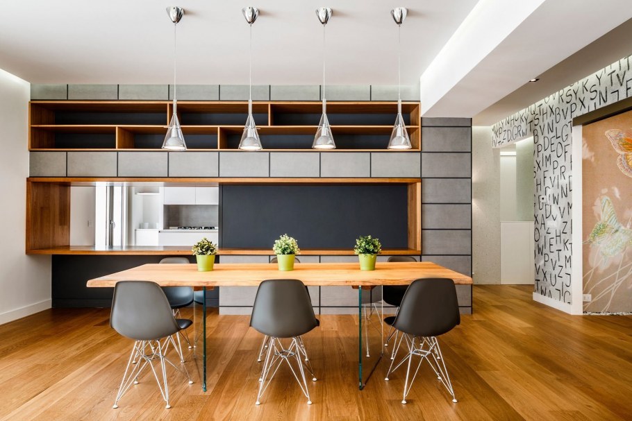 Кухня переходящая в гостиную