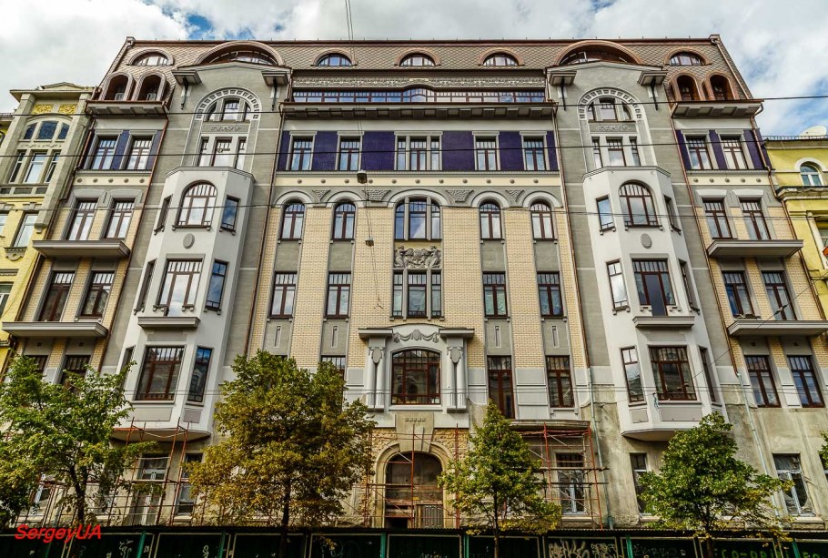 Поздний модернизм в архитектуре