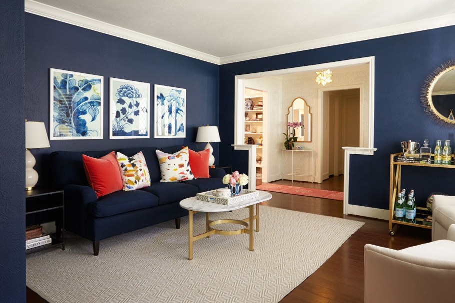 Темно синяя гостиная