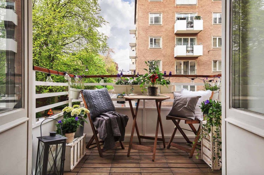 Отделка незастекленного балкона