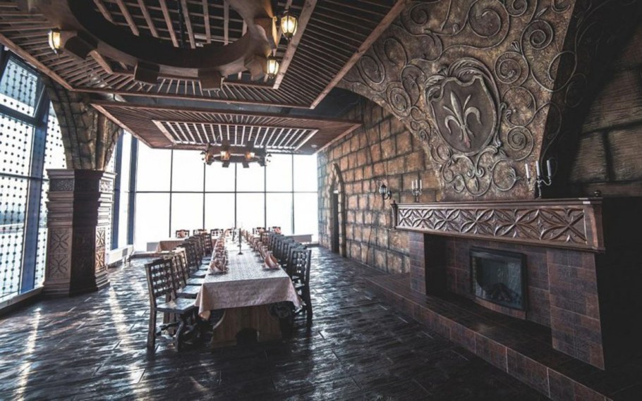 Ресторан в стиле Готика