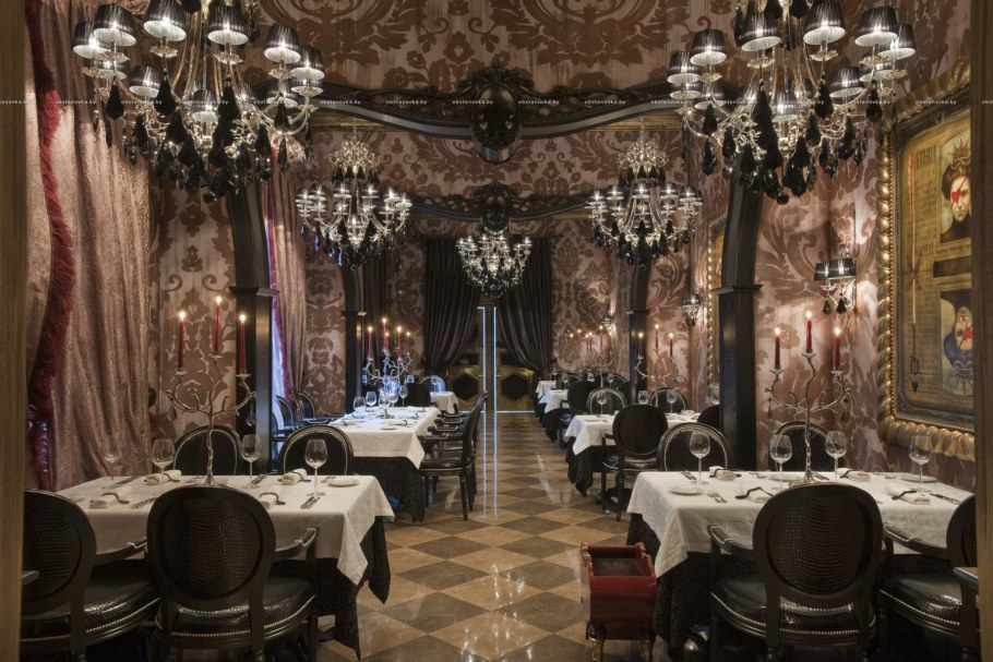 Стиль неоготика в интерьере