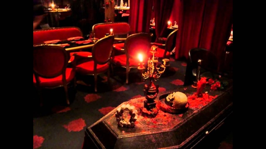 Бар в готическом стиле