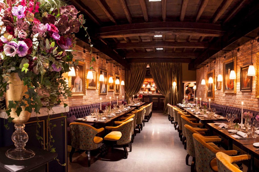 Вампирское кафе Vampire Cafe