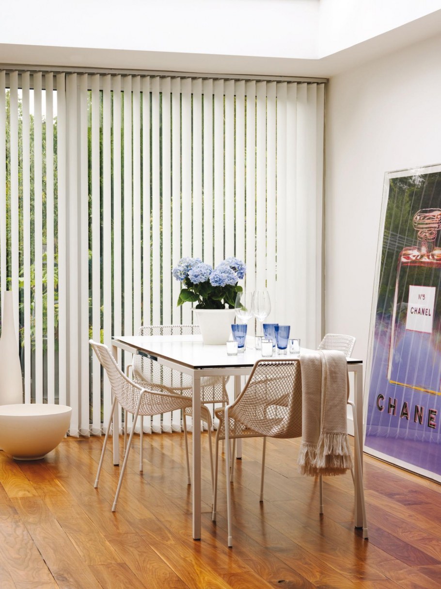 Шторы-жалюзи вертикальные тканевые раздвигающиеся