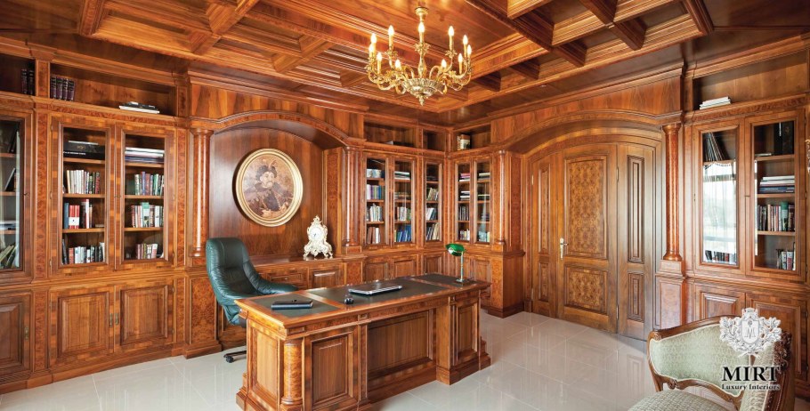 Отделка кабинета натуральным деревом