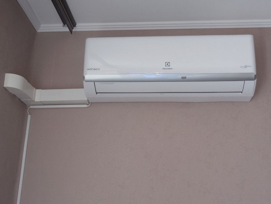 Кондиционер в комнате