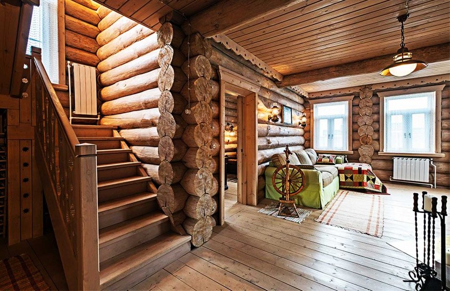 Дом из оцилиндрованного бревна внутри