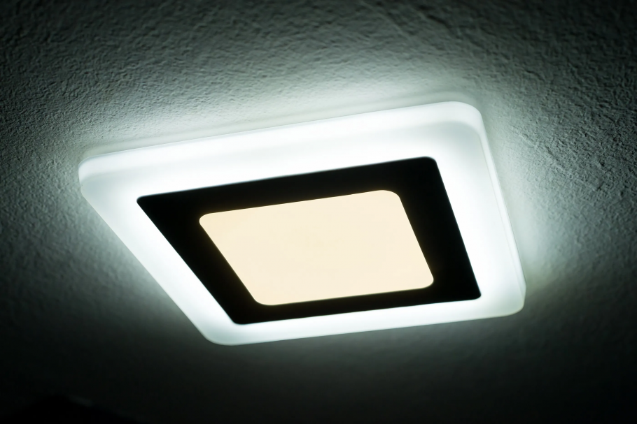 Светильник TRUENERGY 11105