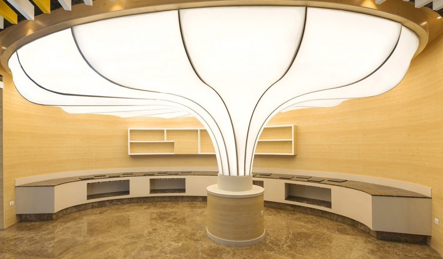 Закругленный потолок