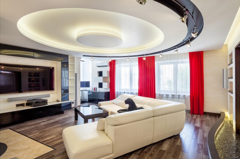 Спайка натяжных потолков