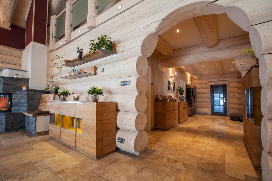 Бревенчатый дом изнутри