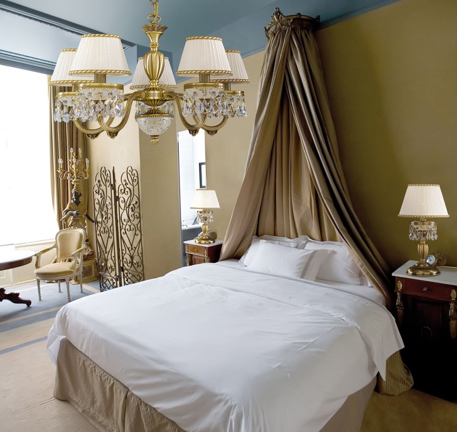 Люстра Евросвет Daisy 80013/8 хром белый