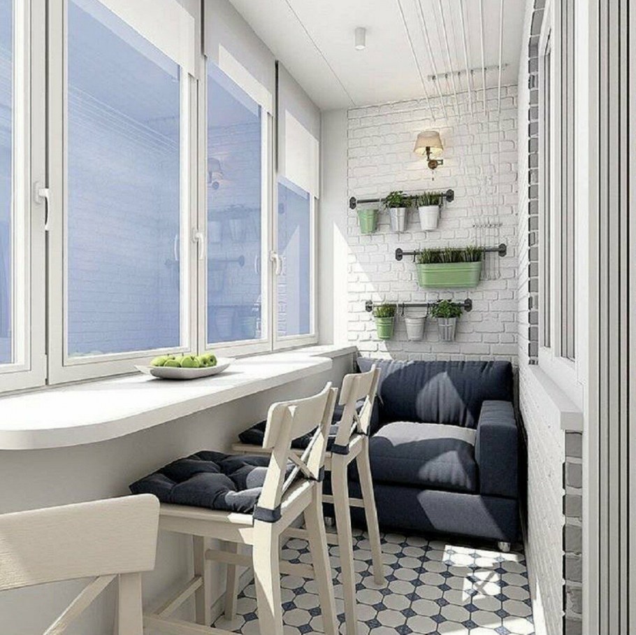 Красивая отделка балкона