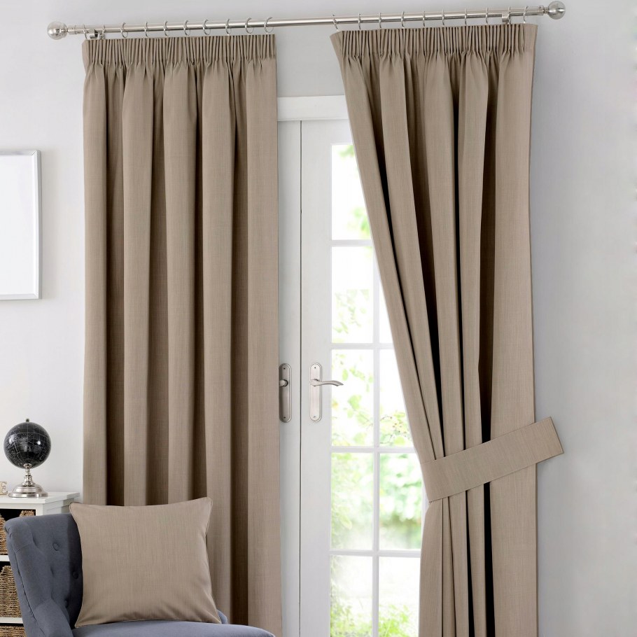 Шторы в интерьере