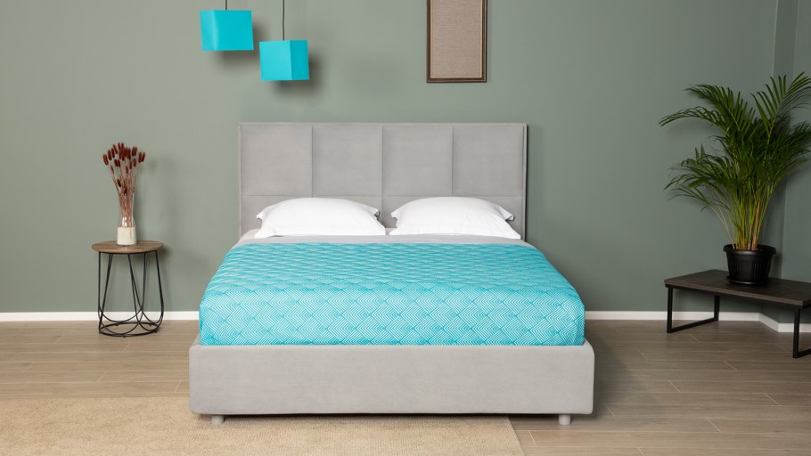 Мягкая кровать