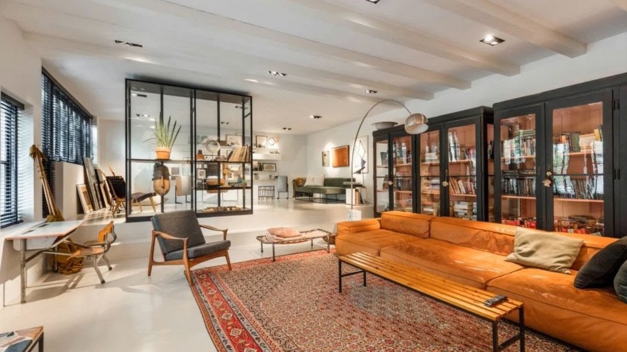 Дама Амстердама интерьер