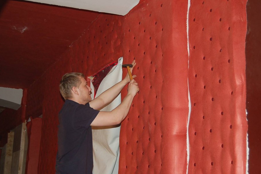 Мягкая обшивка стен