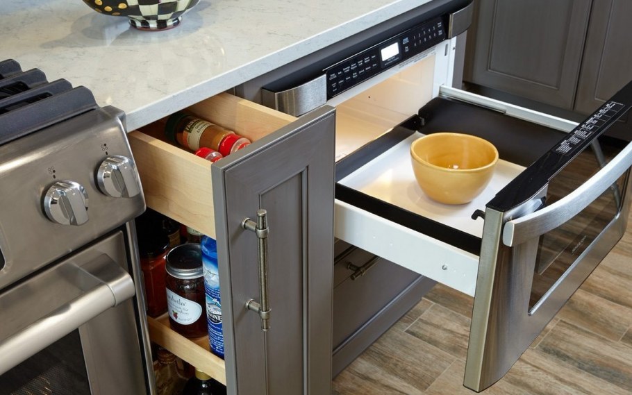 Угловой кухонный ящик