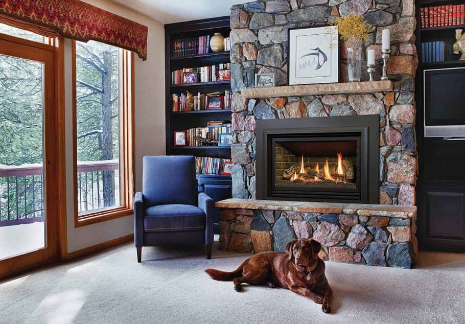 Уютный камин