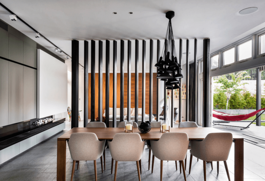 Зонирование комнаты рейками